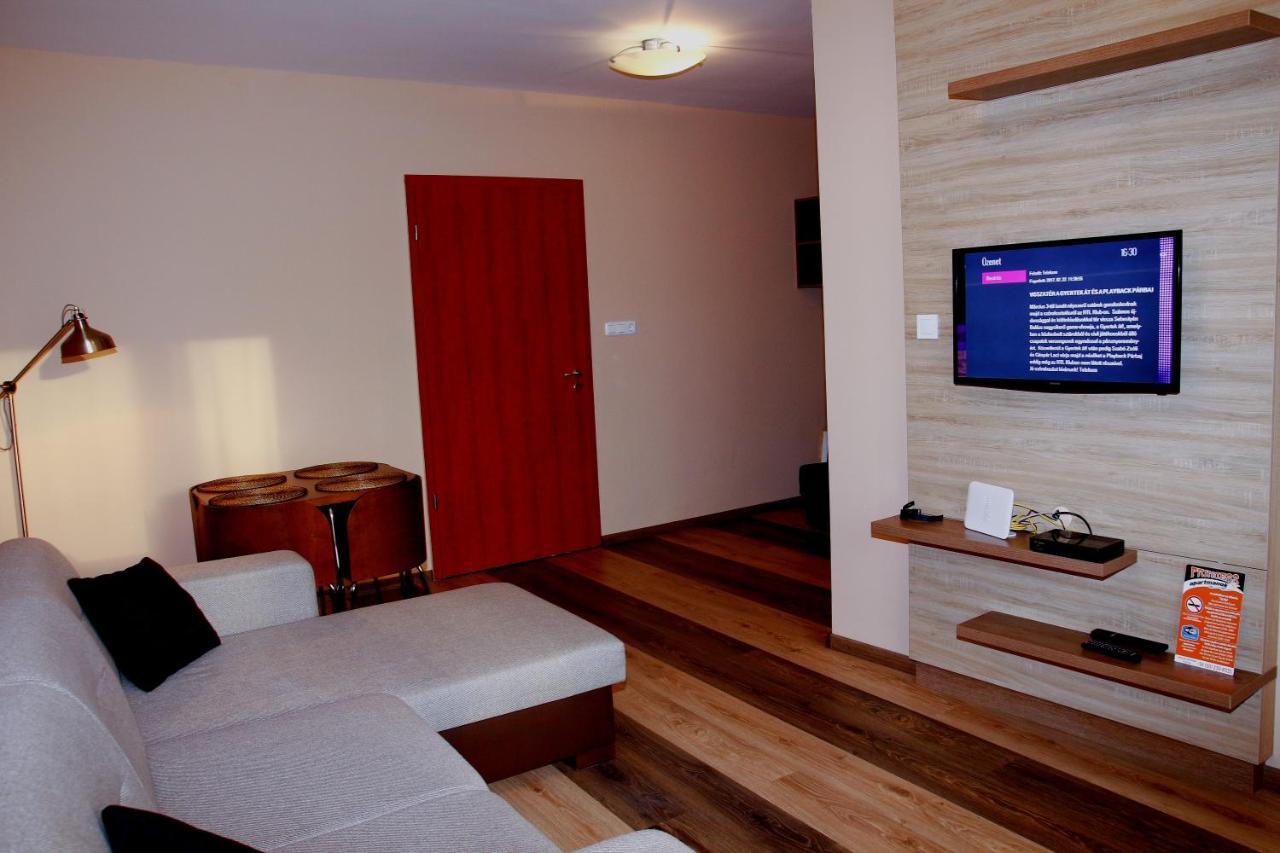 Club 218 Wellness Luxus Apartman Siófok Eksteriør bilde